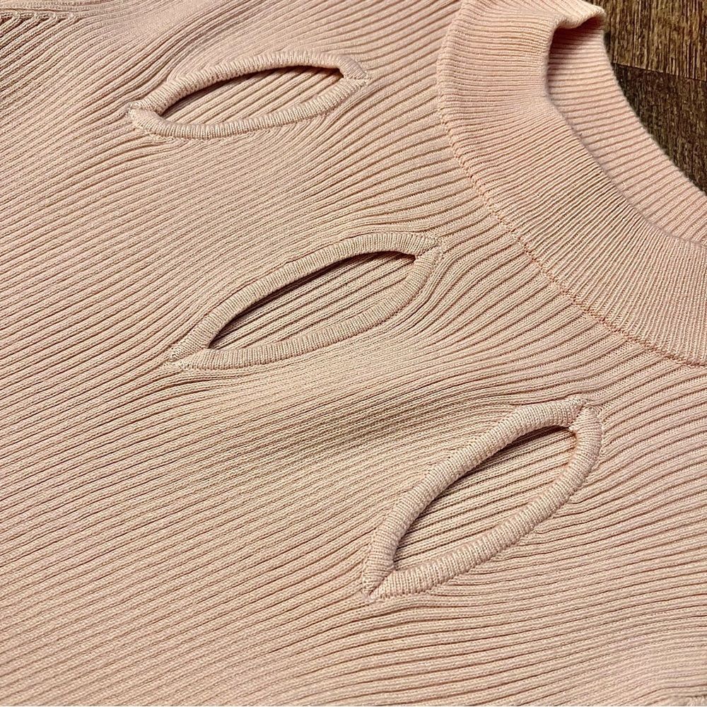 Candie’s Blush Pink Ribbed Keyhole Sweater M Bell Sleeve Knit Top - Picture 7 of 11